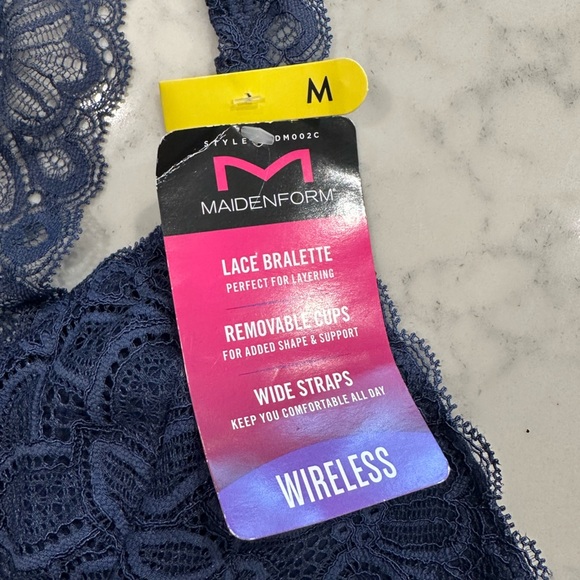 NWT Maidenform Bralette Wireless Racerback Navy Lace Size Medium - Picture 3 of 3